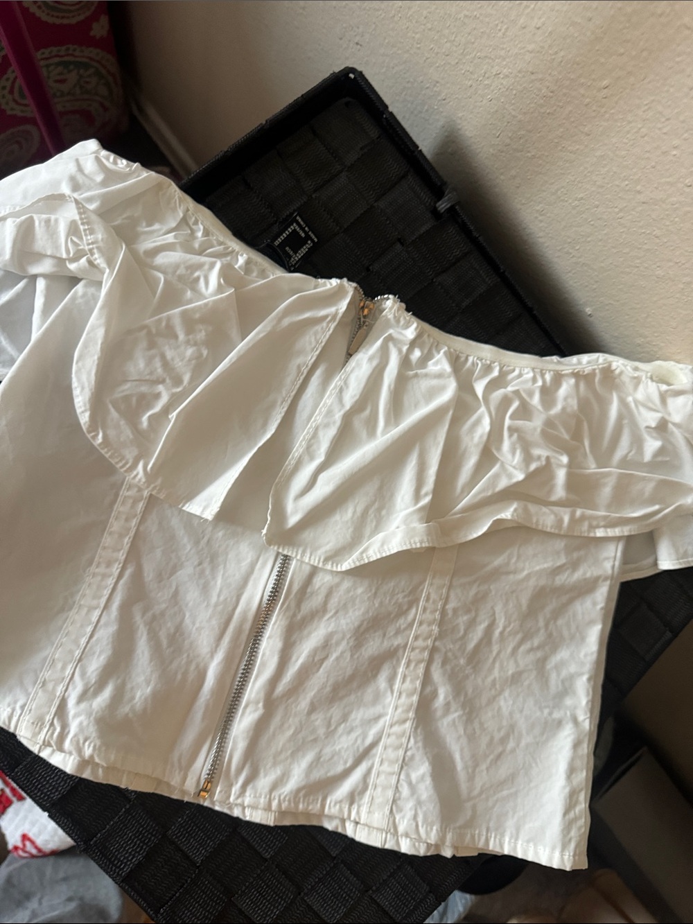 Forever 21 White Off-Shoulder Ruffled Top - Picture 3 of 3